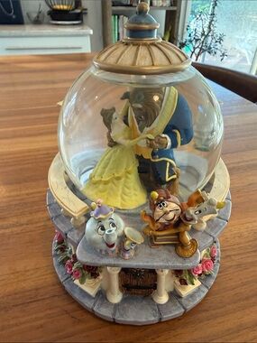Beauty and the Beast Disney Vintage Musical Snow Globe